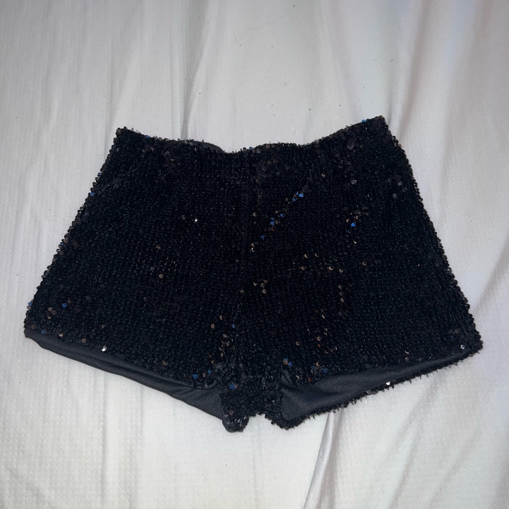 Black sequence shorts